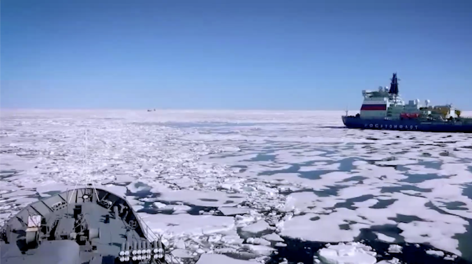 Корабль «Перекоп» преодолел Северный морской путь 