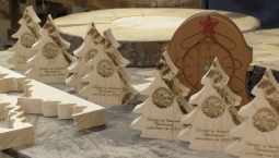 Пошла на сувениры: московской ели дали вторую жизнь