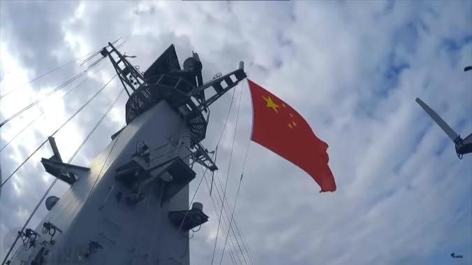Китайские корабли обратили в бегство американский эсминец