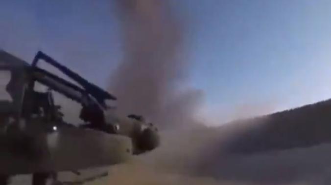 Военнослужащий снял на видео обстрел американской военной авиабазы в Афганистане