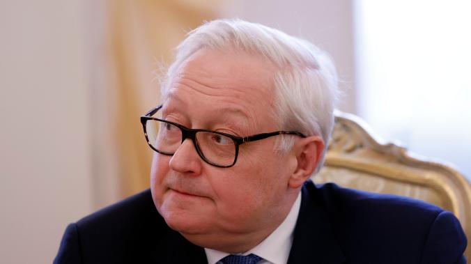 Замглавы МИД Рябков: Россия может применить ядерное оружие, если под угрозой будет ее существование